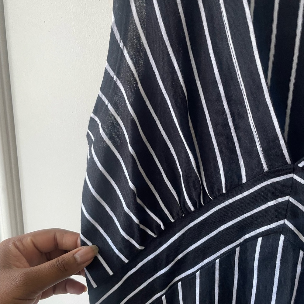 COPY - Maliou tree (banana republic) women’s top - Picture 6 of 7